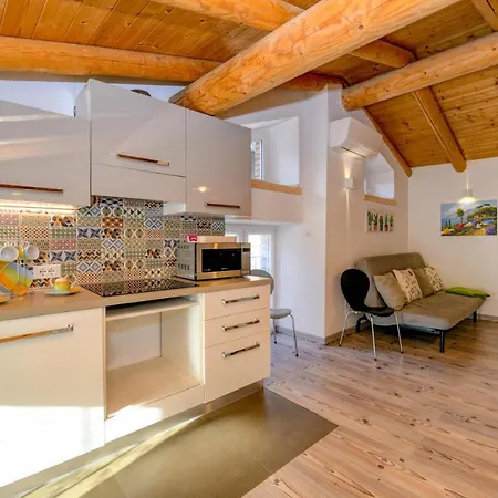 Casa Nel Borgo - Il Gufo Daire